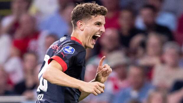 ПСВ с экс-игроком «Спартака» Тилем стал чемпионом Нидерландов в третий раз подряд