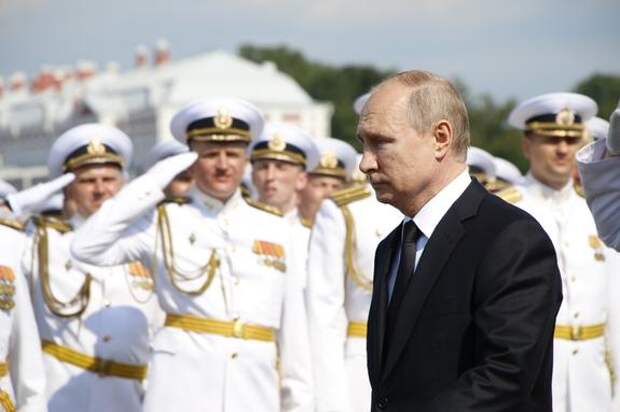 Путин прибудет в Петербург и проведет совещание с правительством