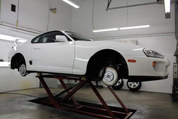 Нетронутая Toyota Supra 1994 с минимальным пробегом