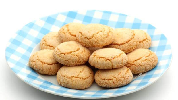 Медовое печенье с имбирем и корицей за 30 минут: все, кто его пробует, просят рецепт