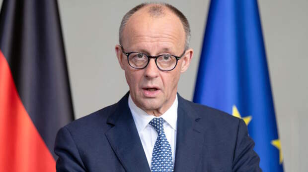 Мерц: немцы "слишком устроились в атмосфере благополучия"