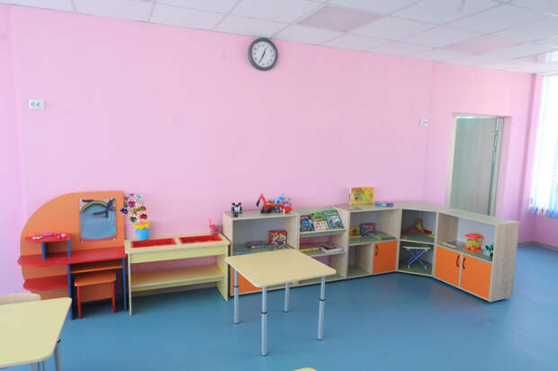 ЗакС отменил плату за детский сад в Петербурге
