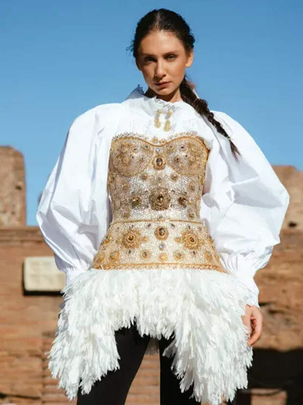 Даша Попова