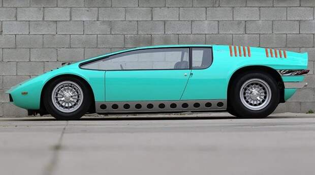 Bizzarrini Manta - один из первых “клиновидных” концепт-каров Bizzarrini Manta, Джорджетто Джуджаро, авто, автодизайн, автомобили, аэродинамика, дизайнер