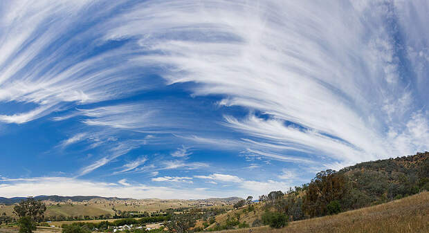 Файл:Cirrus sky panorama.jpg