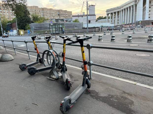 Около жилого комплекса на Черняховского введут «медленную зону»