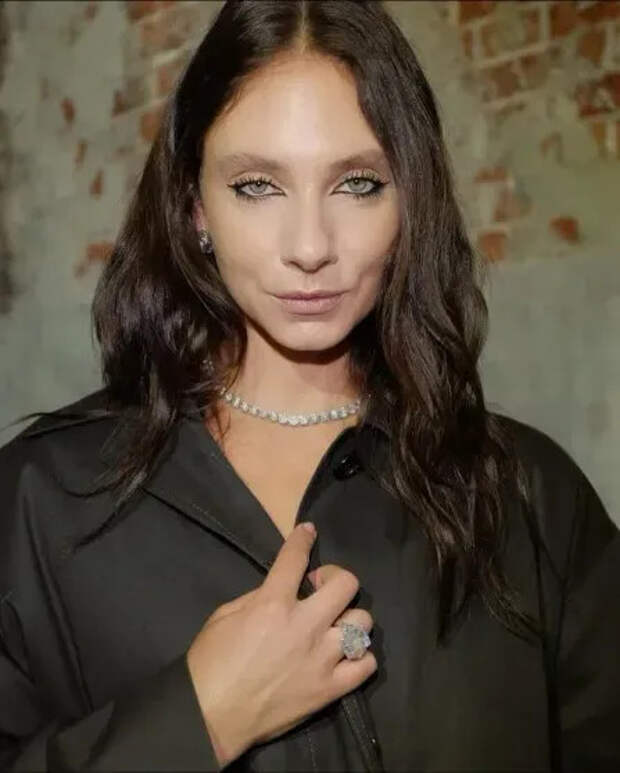 Даша Попова