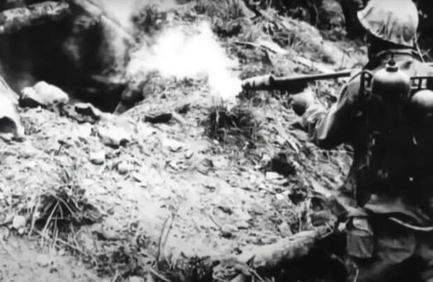 В 1940-х годах огнемёты в американской армии называли «оружием милосердия