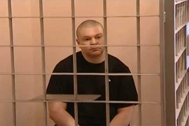 На судебном заседании Сергей Цапок попытался вскрыть себе вены