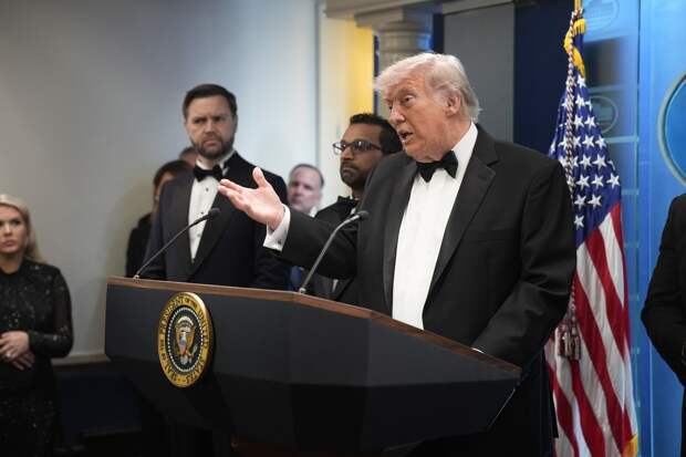 Путин осудил покушение на Трампа и выразил ему поддержку