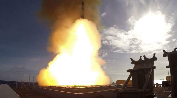 США ускоряют подготовку к нападению на Иран — NYT