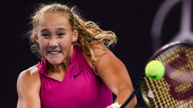 Мирра Андреева вышла в 1/8 финала Roland Garros