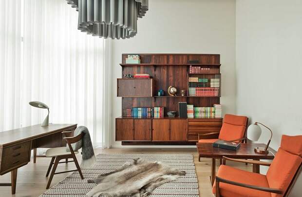 Пример того, как советская мебель выглядит в современной квартире. / Фото: architecture-and-design.ru