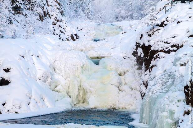Kivach12 «Замерзший, но не застывший» — водопад Кивач зимой