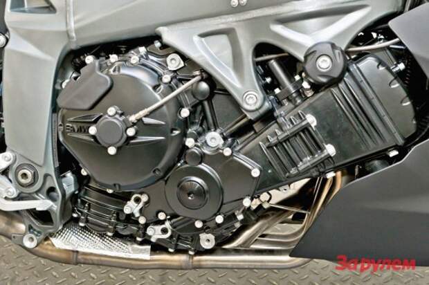 007_moto_1111_052