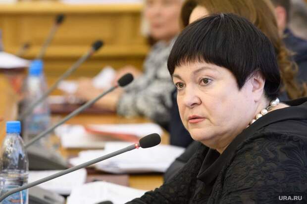 Депутат призвала отменить бесплатное питание младших школьников