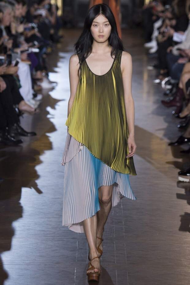 Лепестки Stella McCartney из коллекции аж лета 2016