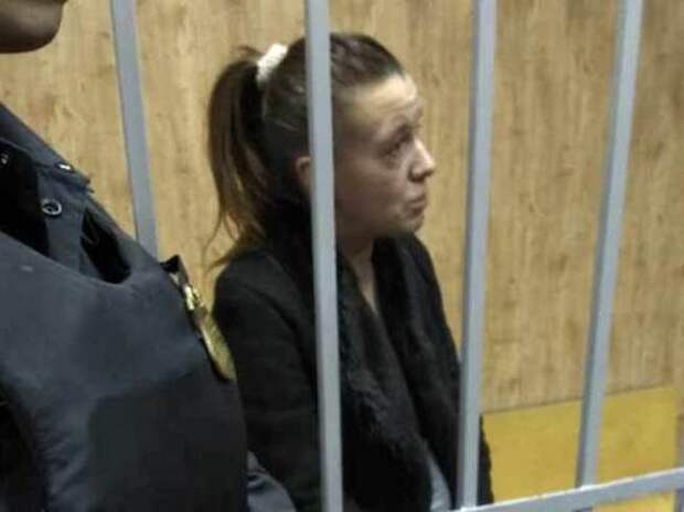 Мать спасенной «девочки-маугли» оправдалась на суде: дочь знает азбуку