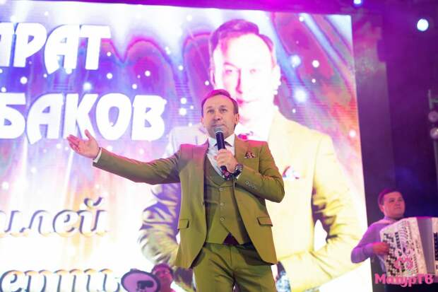 Марат Шәйбәковтан премьера: «Син янәшә булган чагында»