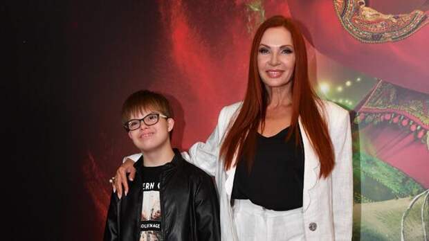 «Гуляем три дня»: Блёданс пригласила гостей на свадьбу 14-летнего особенного сына