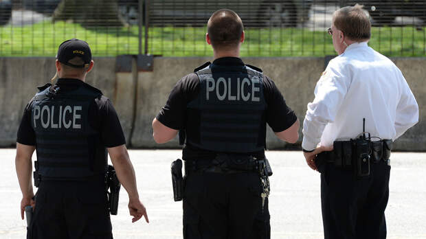 Сотрудники полиции США Сотрудники полиции США - РИА Новости, 1920, 14.12.2021