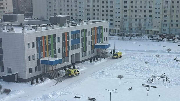 Раненная уборщица из лицея в Нижнекамске сначала подумала, что ее укололи