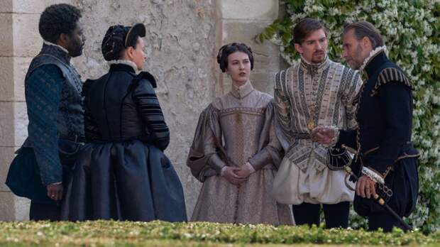 Ashley Thomas (âAlessandro de Mediciâ), Samantha Morton (âCatherine de Mediciâ), Lilea Le Borgne ("Sisi of Austria"), Bill Milner (âKing Charles IXâ), and Alexandre Willaume (âMontmorencyâ)