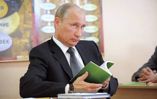 Главный недостаток преемника Путина? Его используют втёмную Главный недостаток преемника Путина? Его используют втёмную