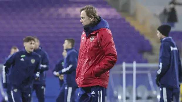 Самедов: думаю, ещё не все игроки сборной России понимают тактические требования Карпина