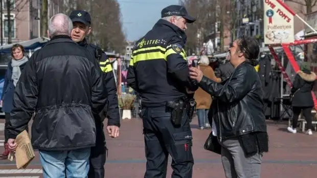 Нидерланды отправляют на Украину полицейских для сбора «доказательств военных преступлений»