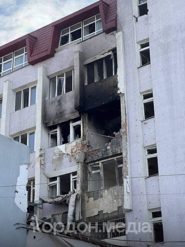 ‼️🇺🇦🏴‍☠️В Сумах нанесен удар по ресторану, где могли собираться наёмники и