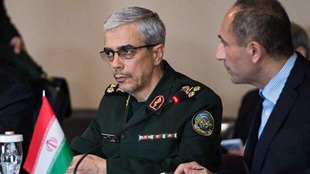 Иран и Оман укрепляют связи военно-морских сил и разведок