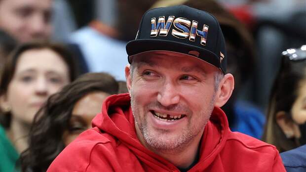 Многолетний одноклубник Овечкина побил рекорд НХЛ по заблокированным броскам