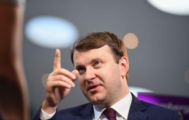 «На пороге тектонических изменений»: Орешкин спрогнозировал скорое наступление изменений в России и мире