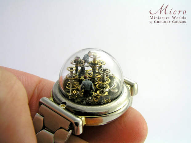 Миниатюрные миры в старинных карманных часах