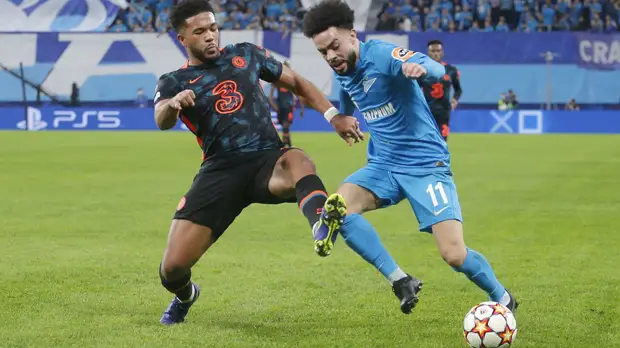 «Зенит» обыгрывает «Челси» после первого тайма в матче ЛЧ