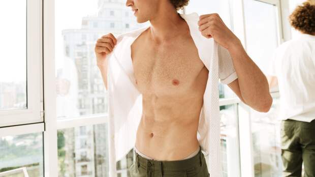 Герой мема «Филяй-филяй» снялся в трусах для бренда