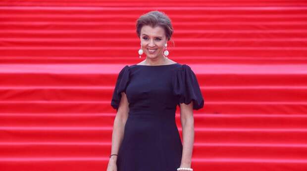 Психолог объяснила, почему Алферова "ментально еще замужем" за Бероевым