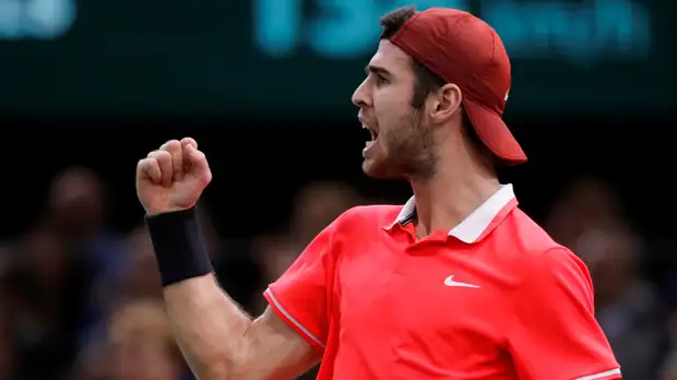 Хачанов сыграет на выставочном турнире в Абу-Даби