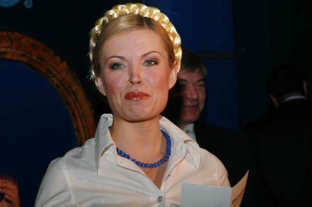 Елена Бонд