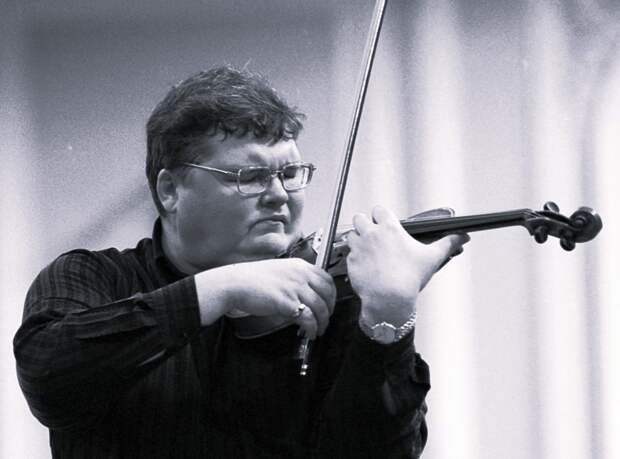 В Исаакиевском соборе началось прощание с дирижером Сергеем Стадлером