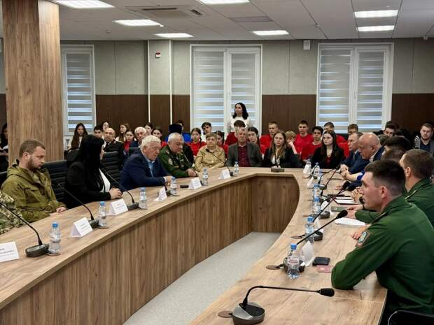 В Красногвардейском районе прошли мероприятия в рамках акции «Герои с нашего двора!»