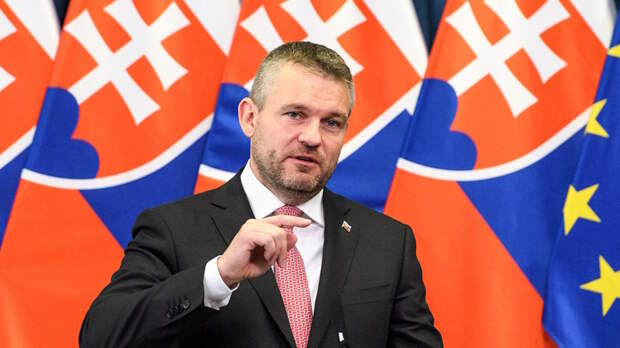 Президент Словакии счел референдум об отмене антироссийских санкций невозможным