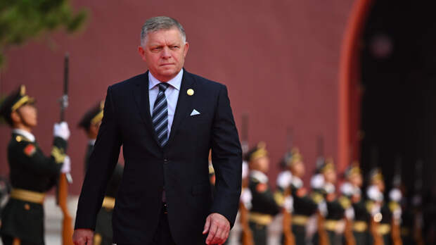 Польше решать не придется: проблема пролета Фицо в Москву перестала существовать