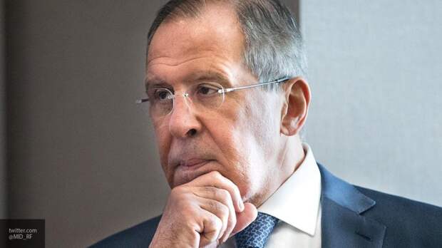 У Лаврова нет времени на соцсети — Захарова