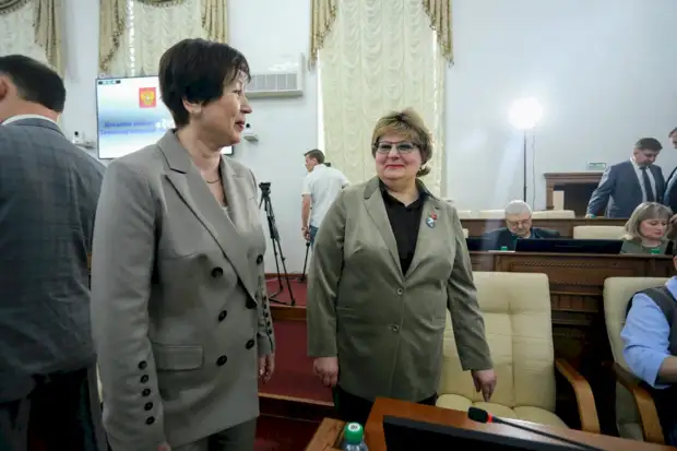 Майское настроение. Фоторепортаж с отчёта губернатора Виктора Томенко