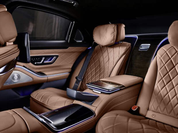 Мерседес-Бенц S 680 Guard 4Matic