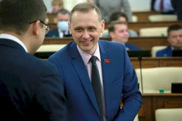 Майское настроение. Фоторепортаж с отчёта губернатора Виктора Томенко