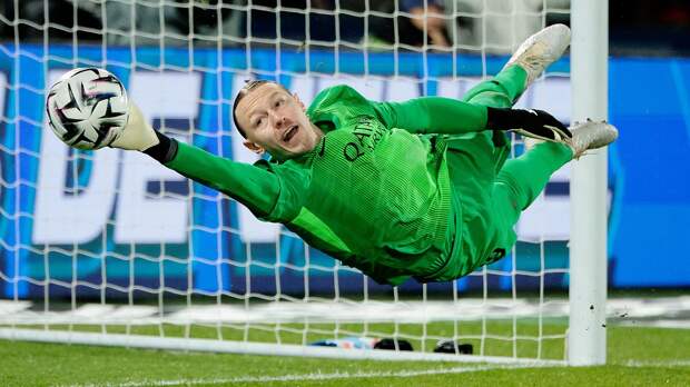 Аршавин уверен, что Сафонов выиграет конкуренцию в «ПСЖ»: «Шевалье — что это вообще?»