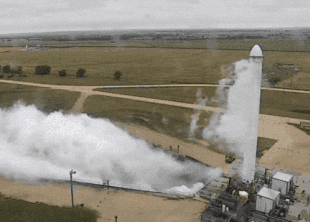 SpaceX испытала боковой ускоритель первой ступени Falcon Heavy